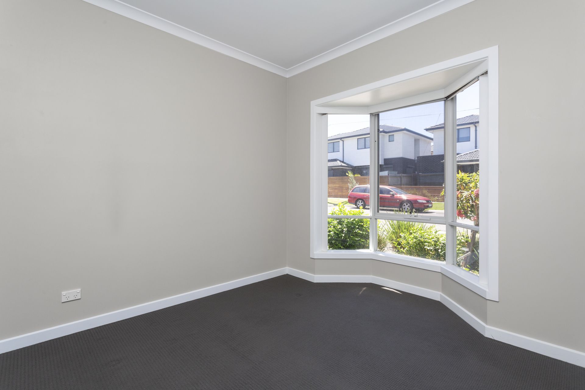 BUILDER BUILT QUALITY/ UNBEATABLE LOCATION