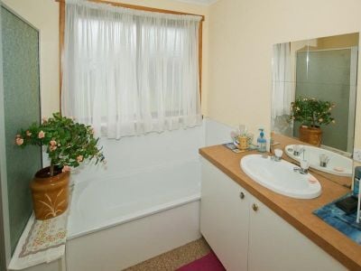 2
 
 
 
  
 
 
 1
 
 
 
  
 
 
 2
 
 
 
 
 
 
 
 31 Victoria Street, DEVONPORT TAS 7310, Devonport - Thumbnail 7