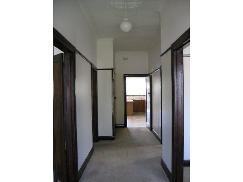 A Charming Home in Thornbury