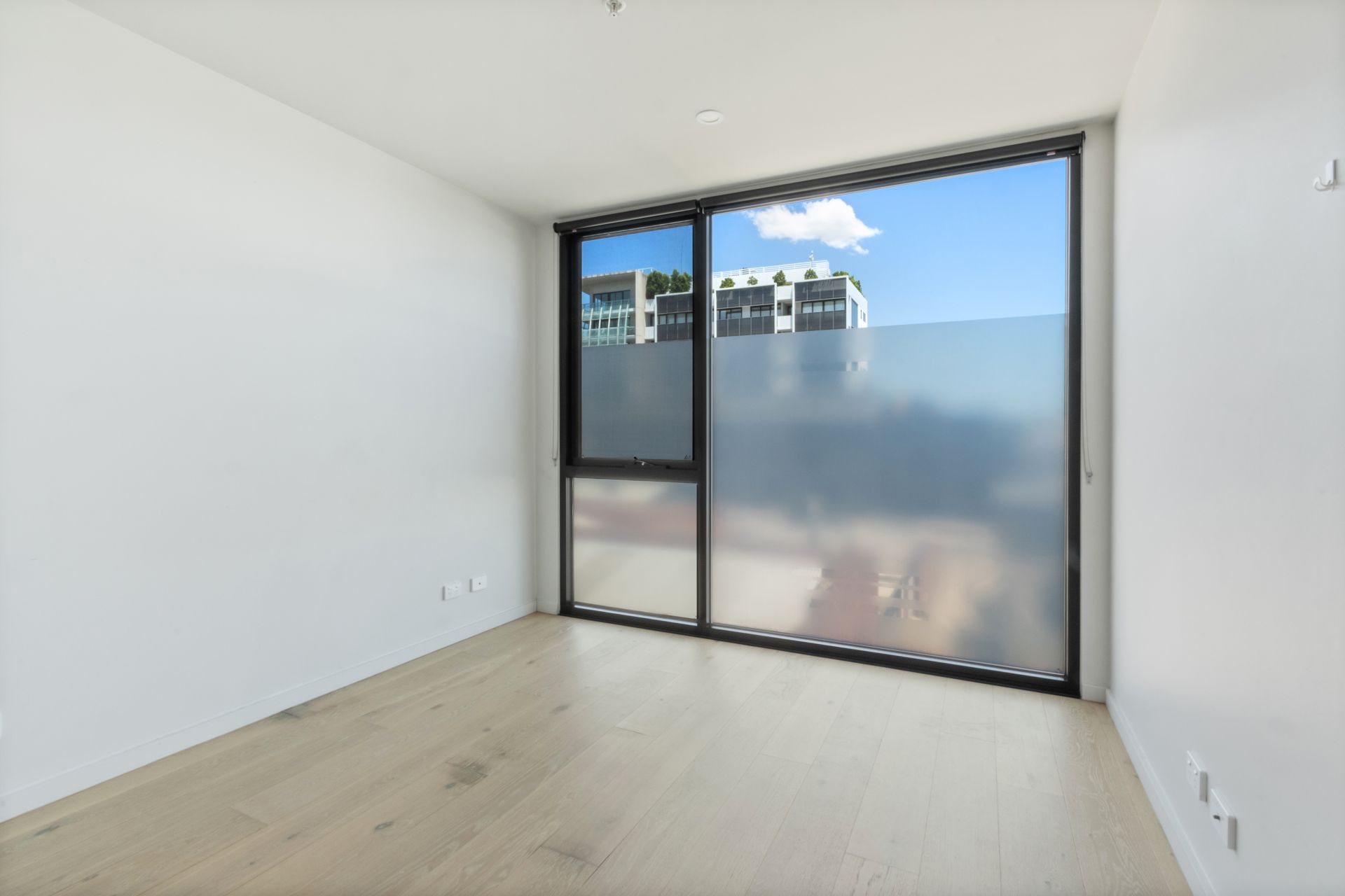 Lux Living in the Heart of Northcote