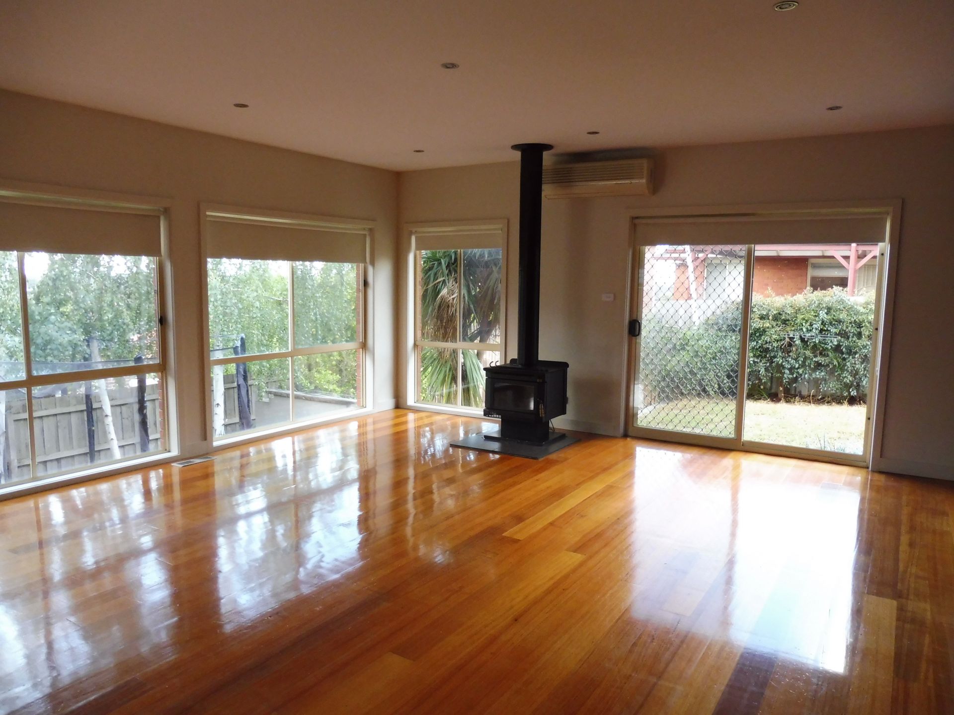 Beautifully Presented 4 Bedroom Home