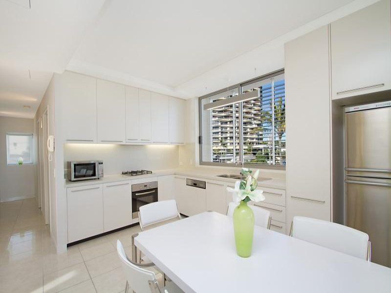 3/128 Marine Pde 'Sands On Greenmount' COOLANGATTA QLD, 'Sands On Greenmount' Coolangatta - Thumbnail 4