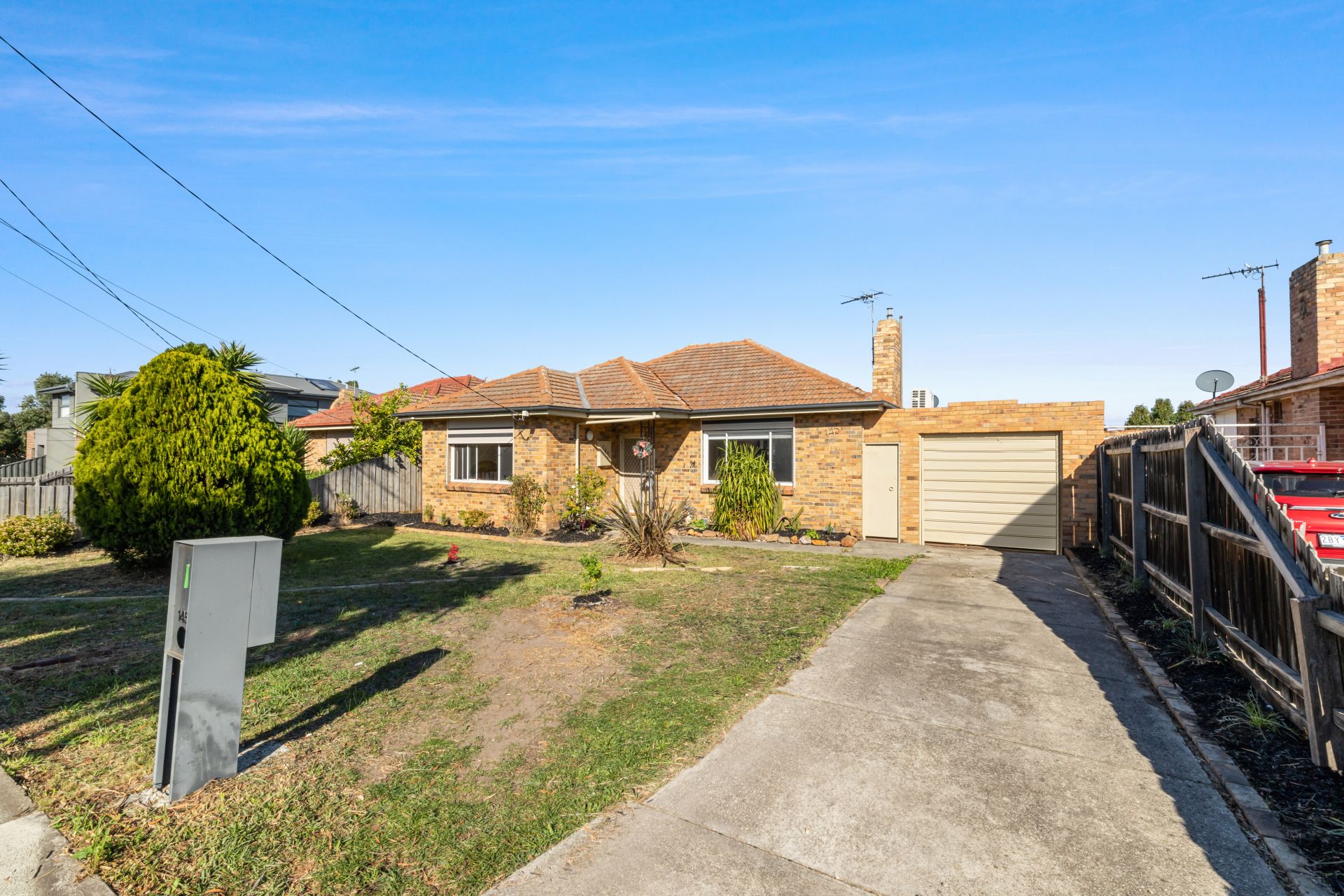 Centrally Located Family Home!