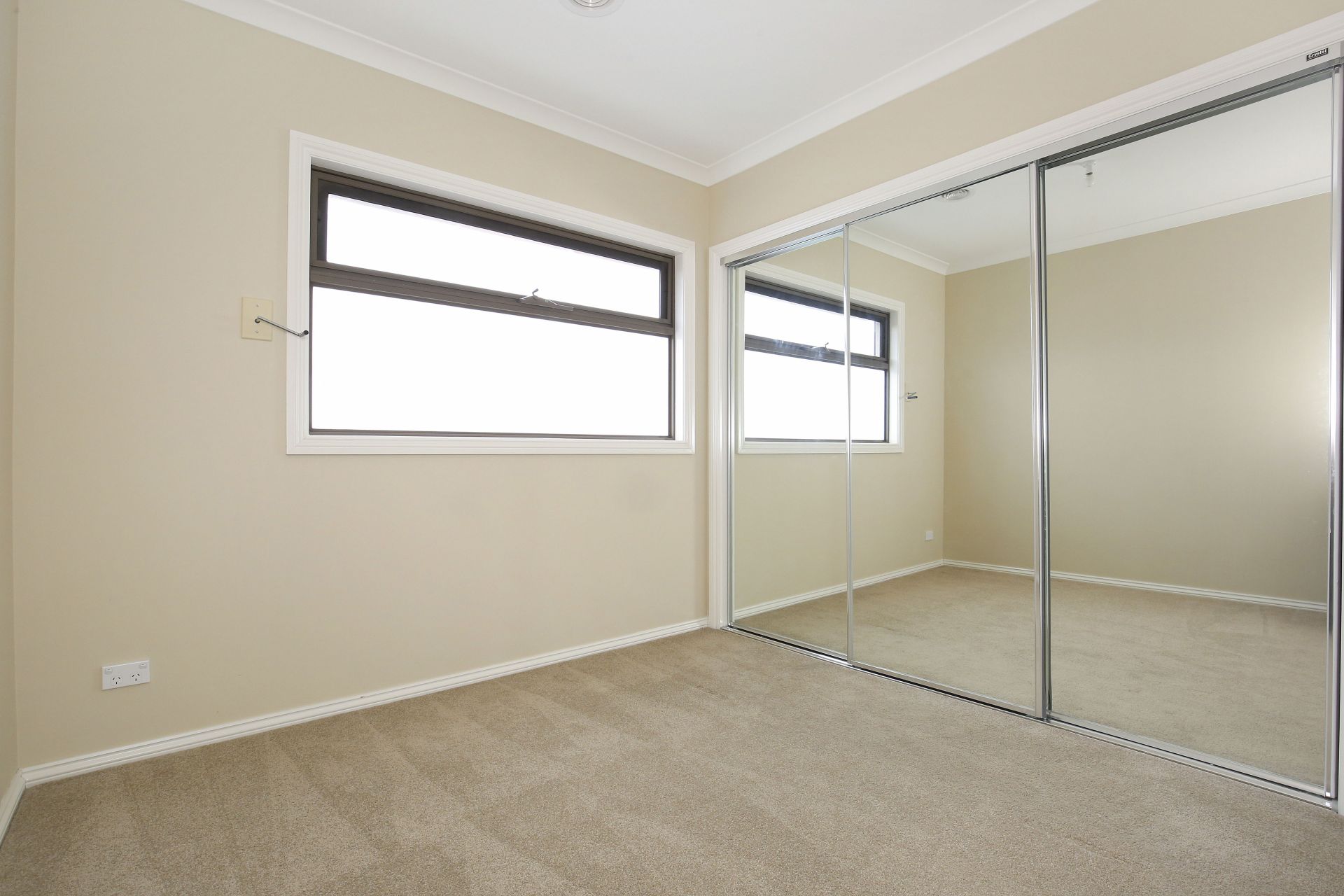 STUNNING TWO BEDROOM TOWNHOUSE