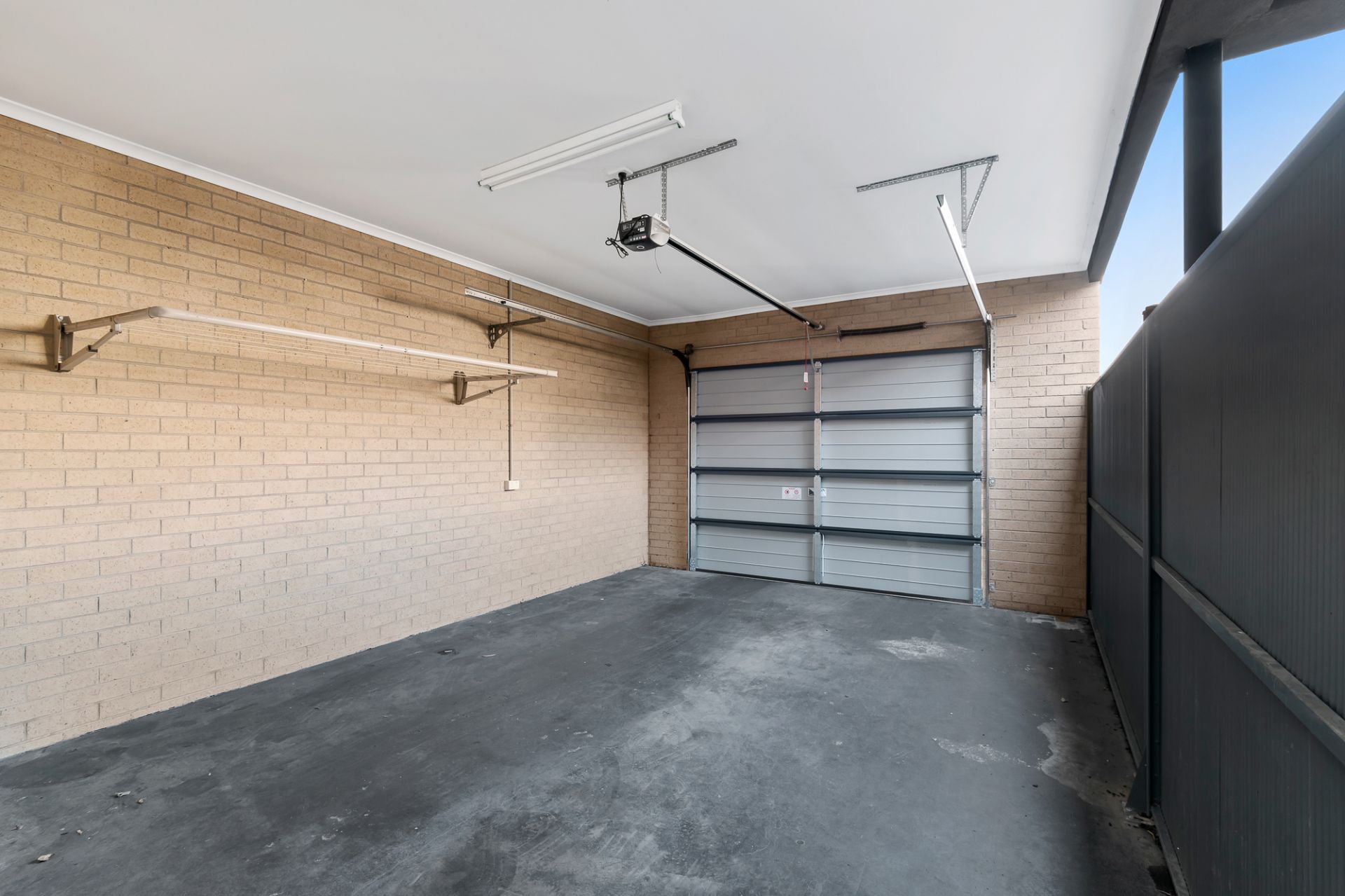 Contemporary Luxury In Prime Locale