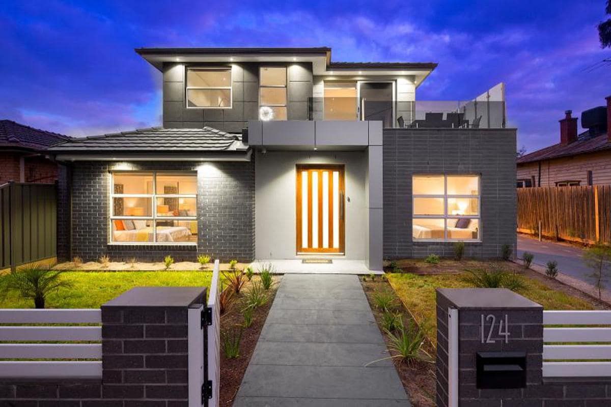 Luxury Living Near Parklands