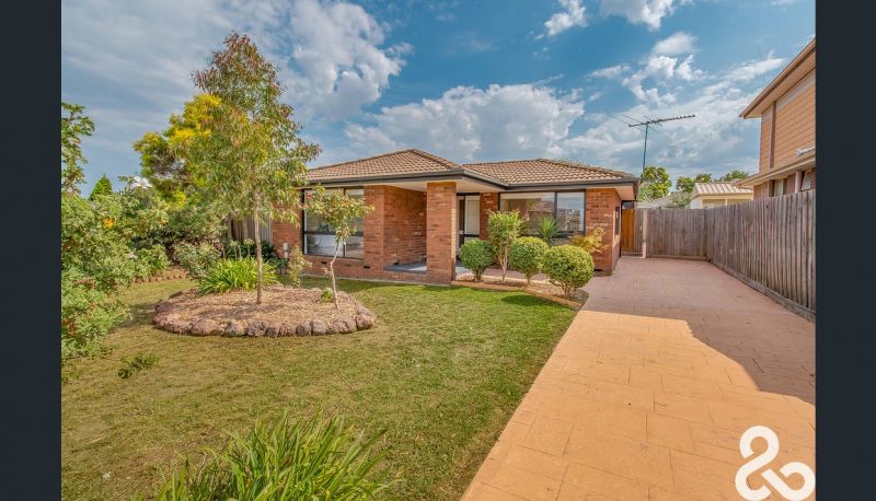 14 Madigan Crescent, Mill Park