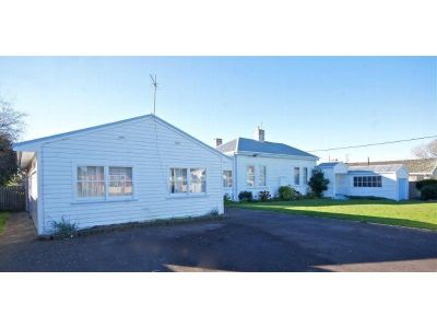 6
 
 
 
  
 
 
 3
 
 
 
  
 
 
 1
 
 
 
 
 
 
 
 10 Nicholls Street, DEVONPORT TAS 7310, Devonport - Thumbnail 2