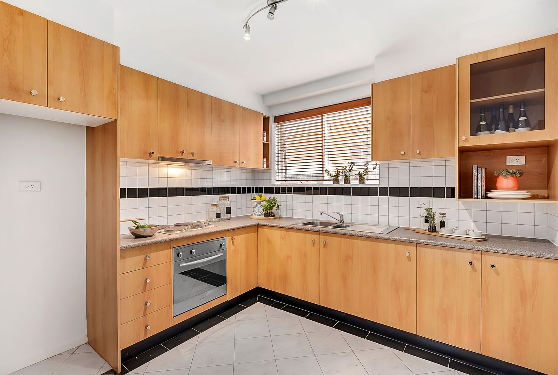 Thornbury Two Bedroom with a Private Courtyard