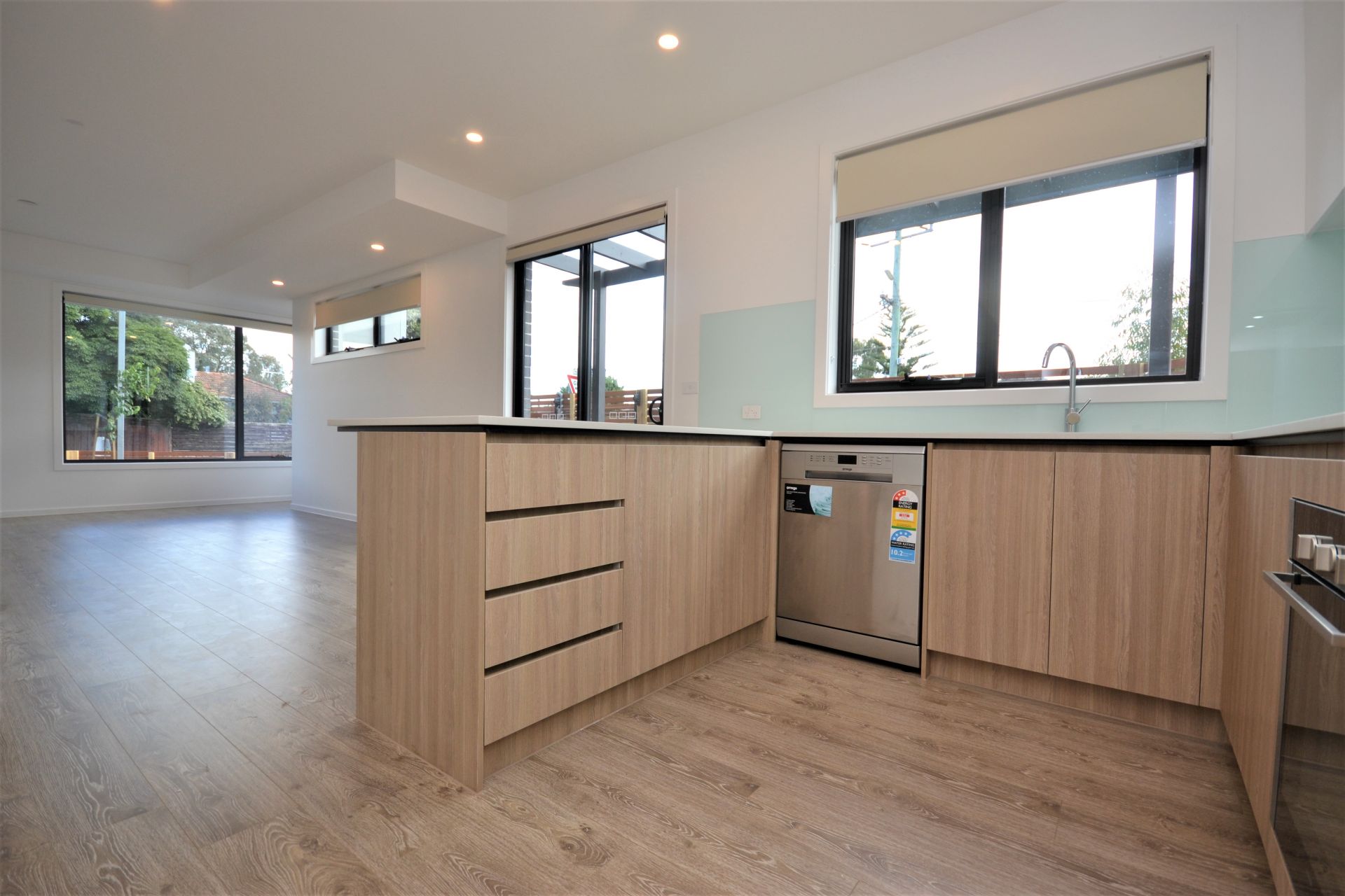 BRAND NEW LUXURY LIVING IN A PERFECT LOCATION