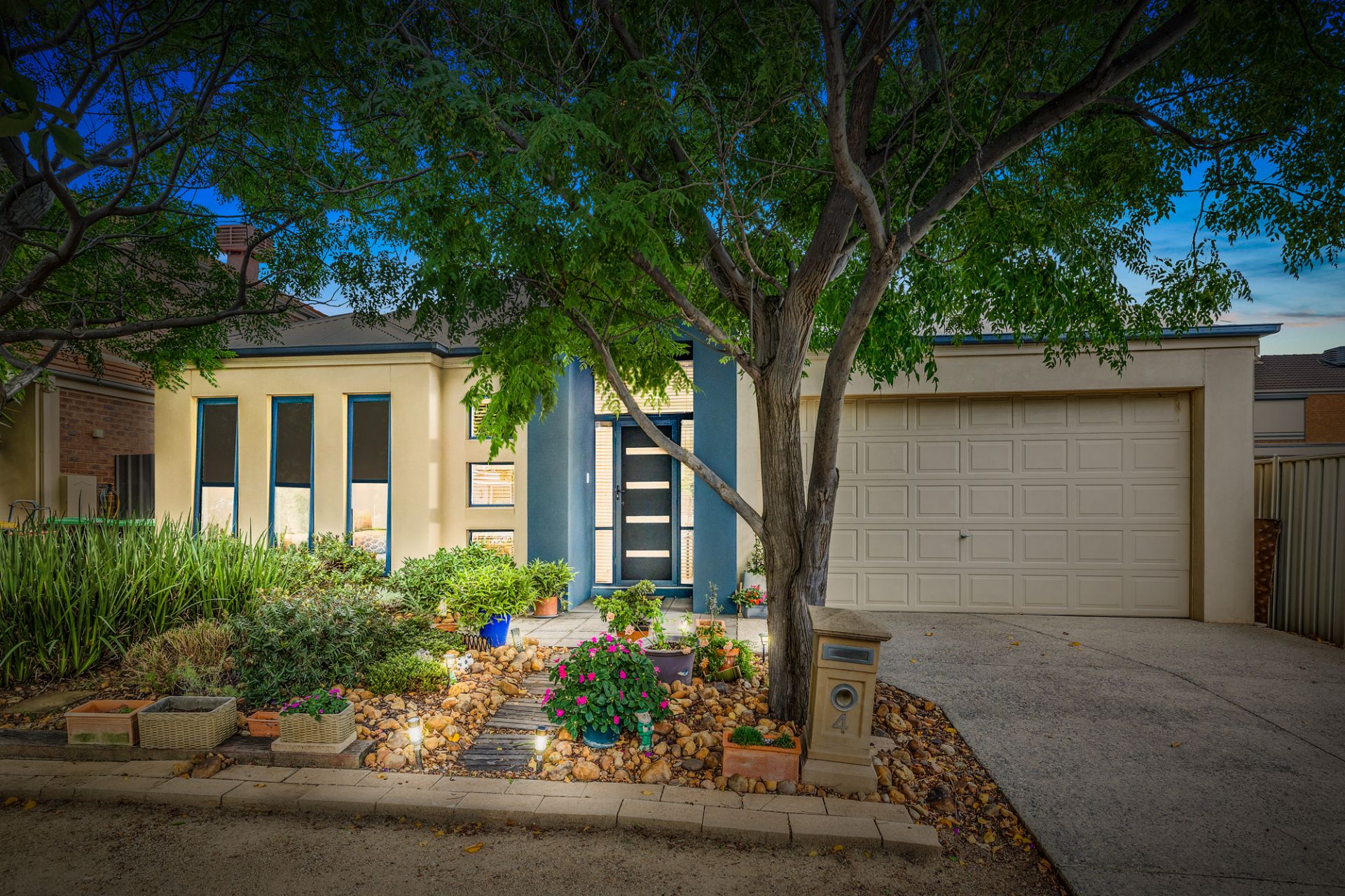 4 Salina Walk, Caroline Springs - Thumbnail 2