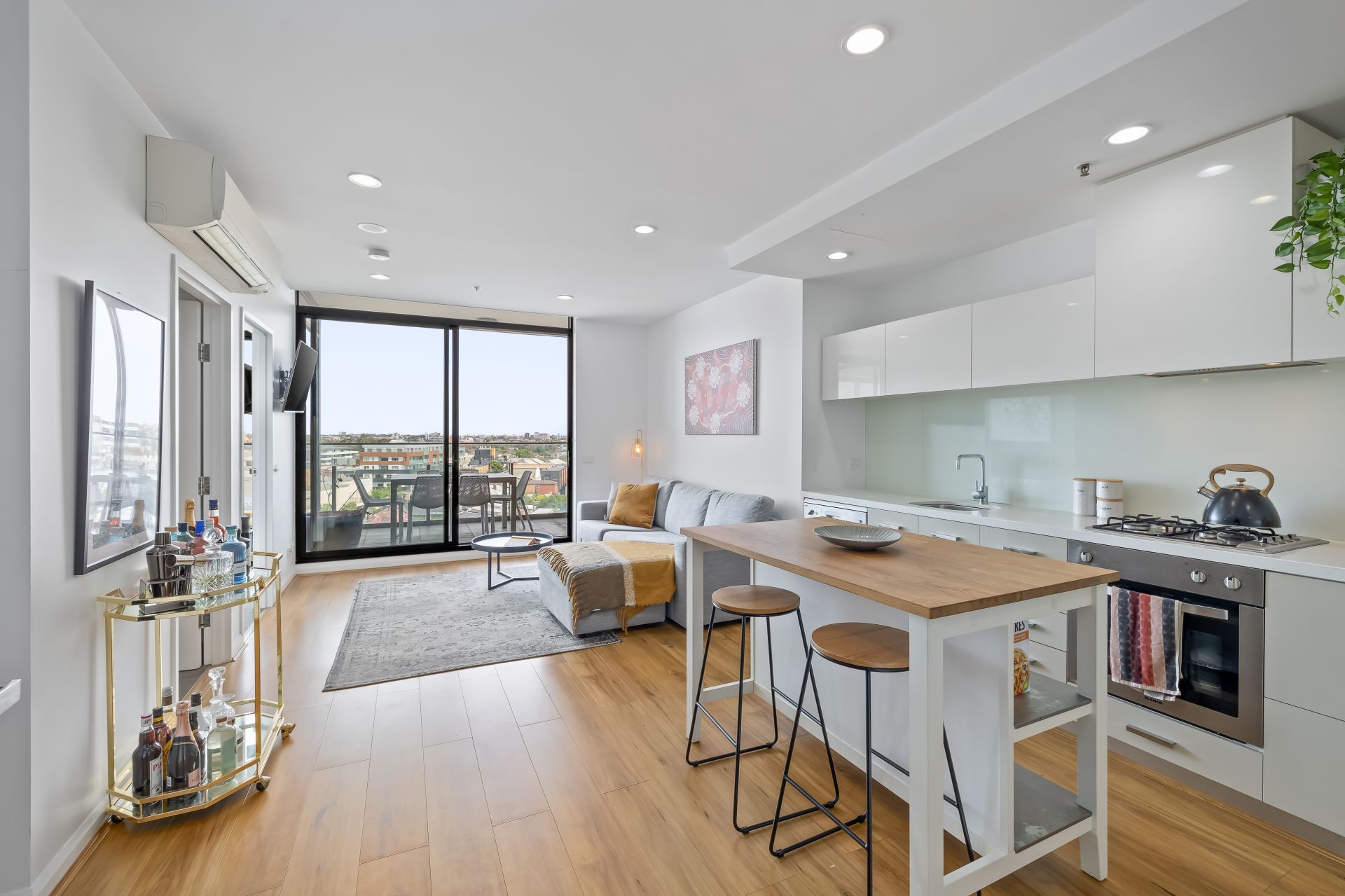 607/8 Breavington Way, Northcote - Thumbnail 3