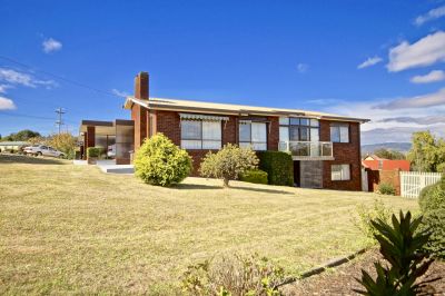 3
 
 
 
  
 
 
 2
 
 
 
  
 
 
 1
 
 
 
 
 
 
 
 20 Highfield Road, Ambleside TAS 7310, Ambleside - Thumbnail 3