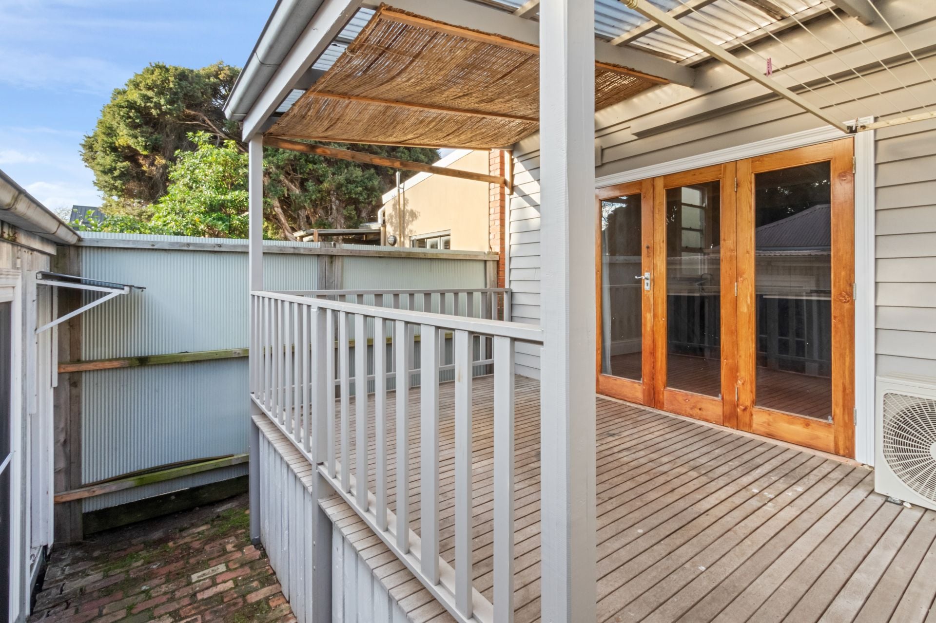 Vibrant Home in Premium locale