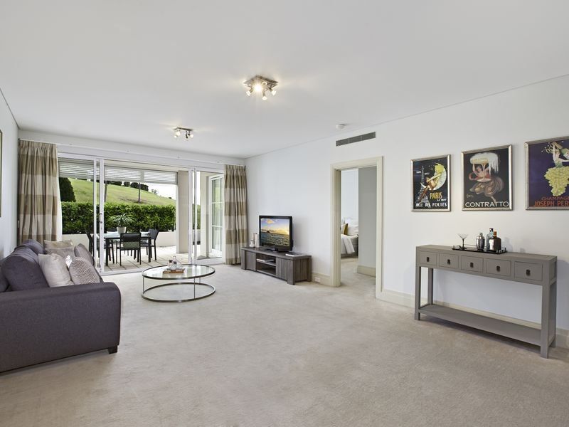 13/18 Admiralty Drive, BREAKFAST POINT