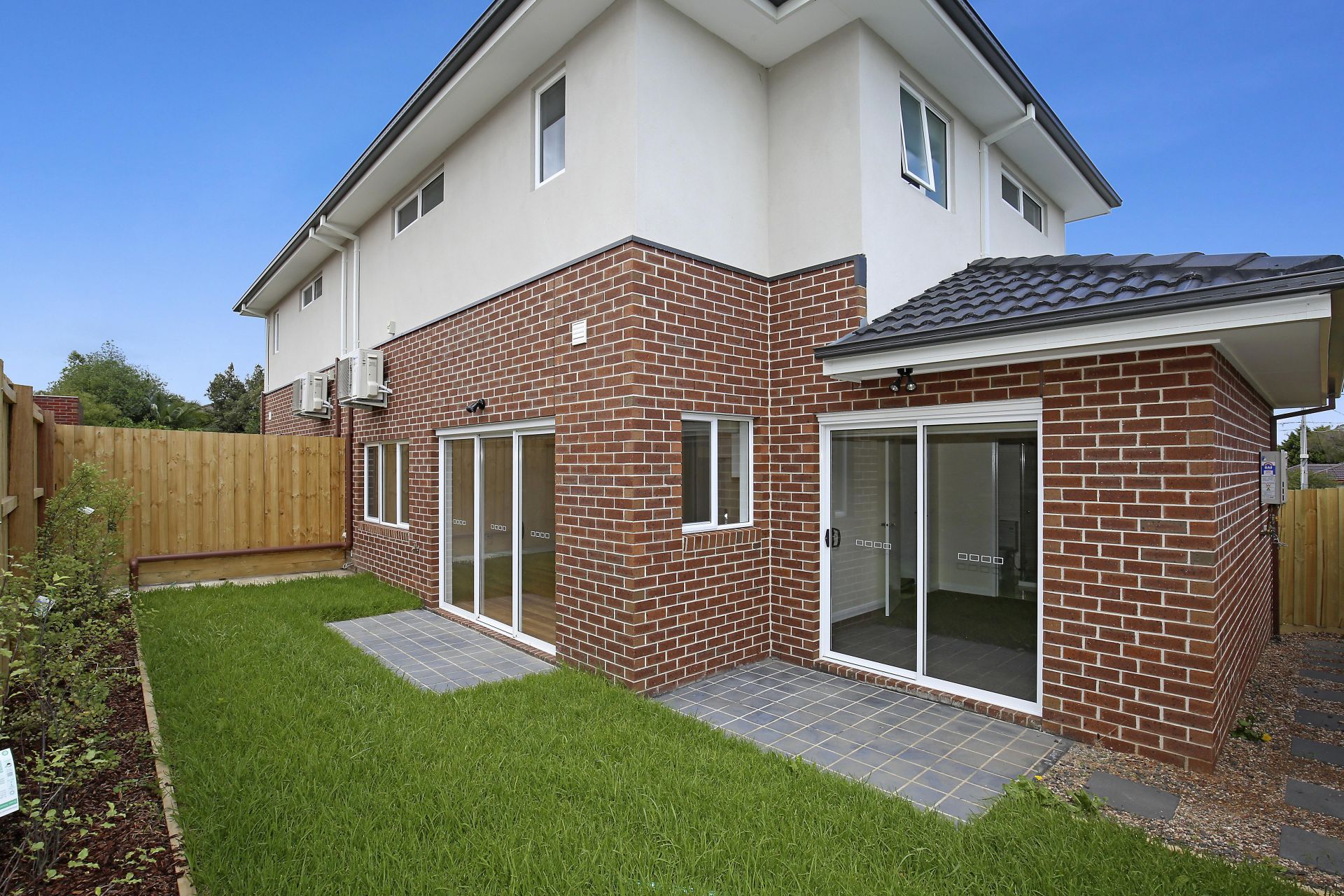 BRAND NEW TOWNHOUSES!