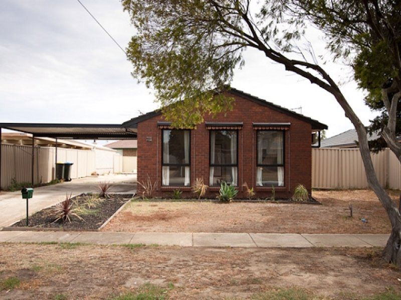 33 Nightingale Drive, Werribee - Thumbnail 2