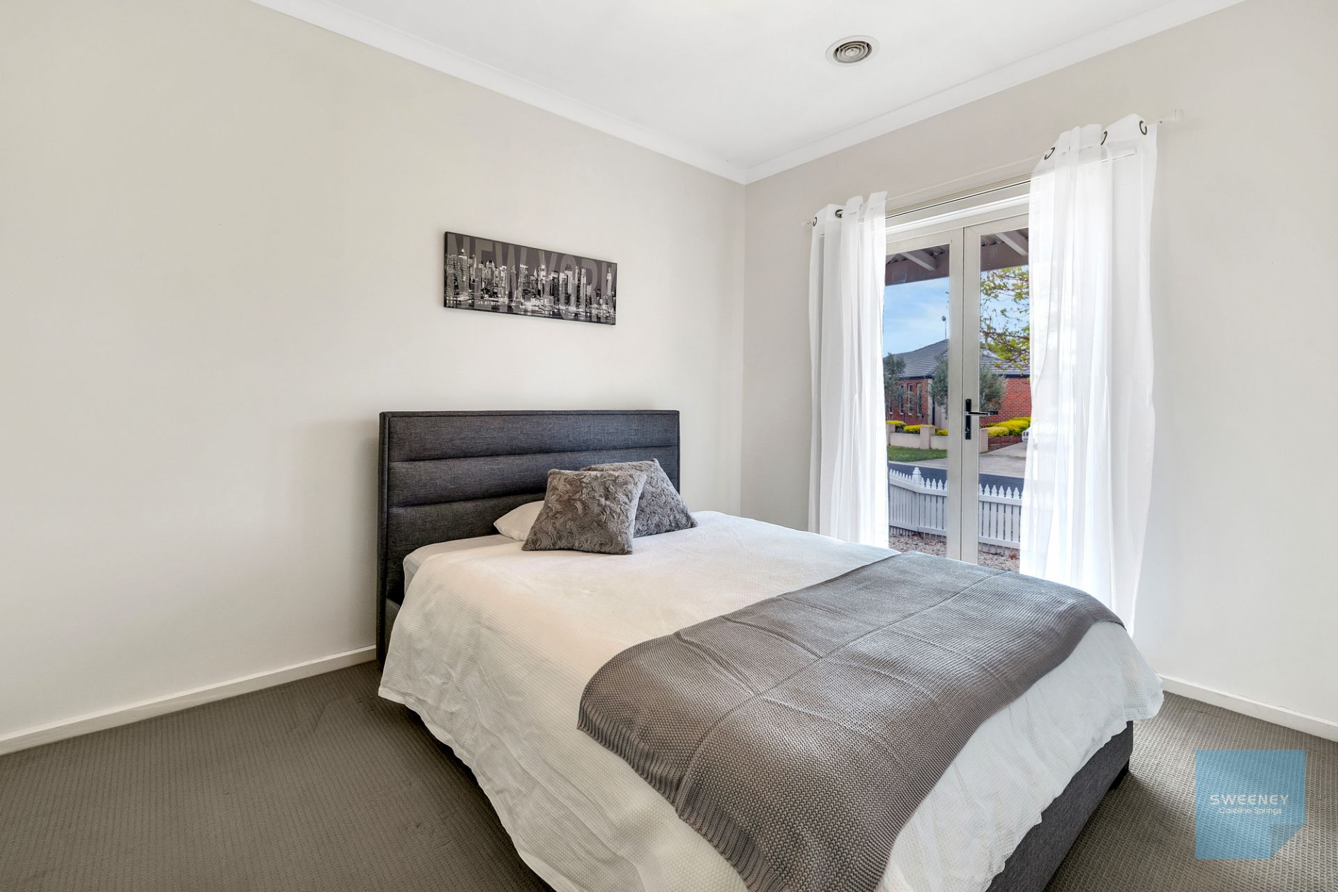 22 Mount Way, Caroline Springs - Thumbnail 7