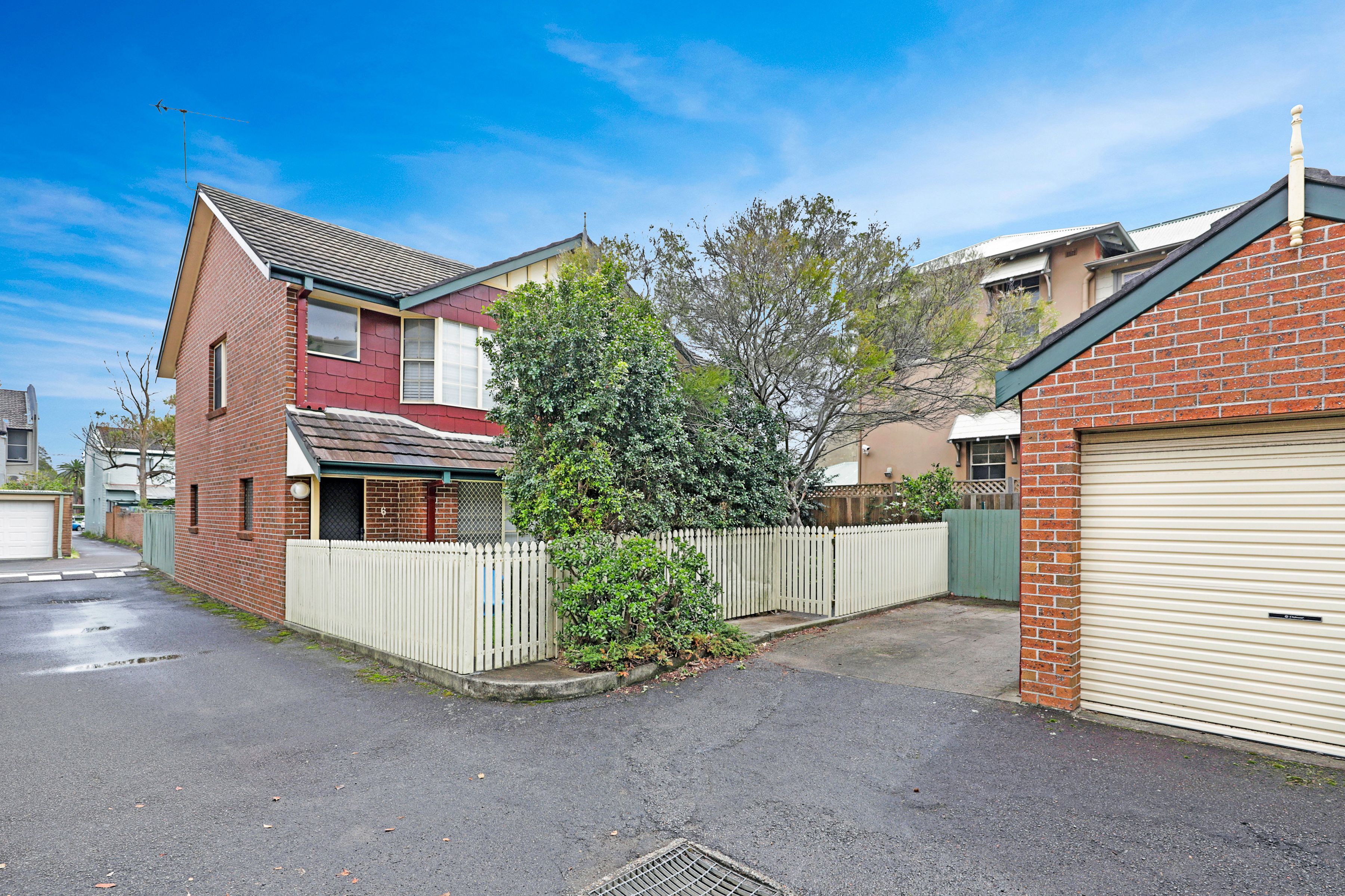 Sold property 7/252254 Darby Street Cooks Hill , NSW 2300