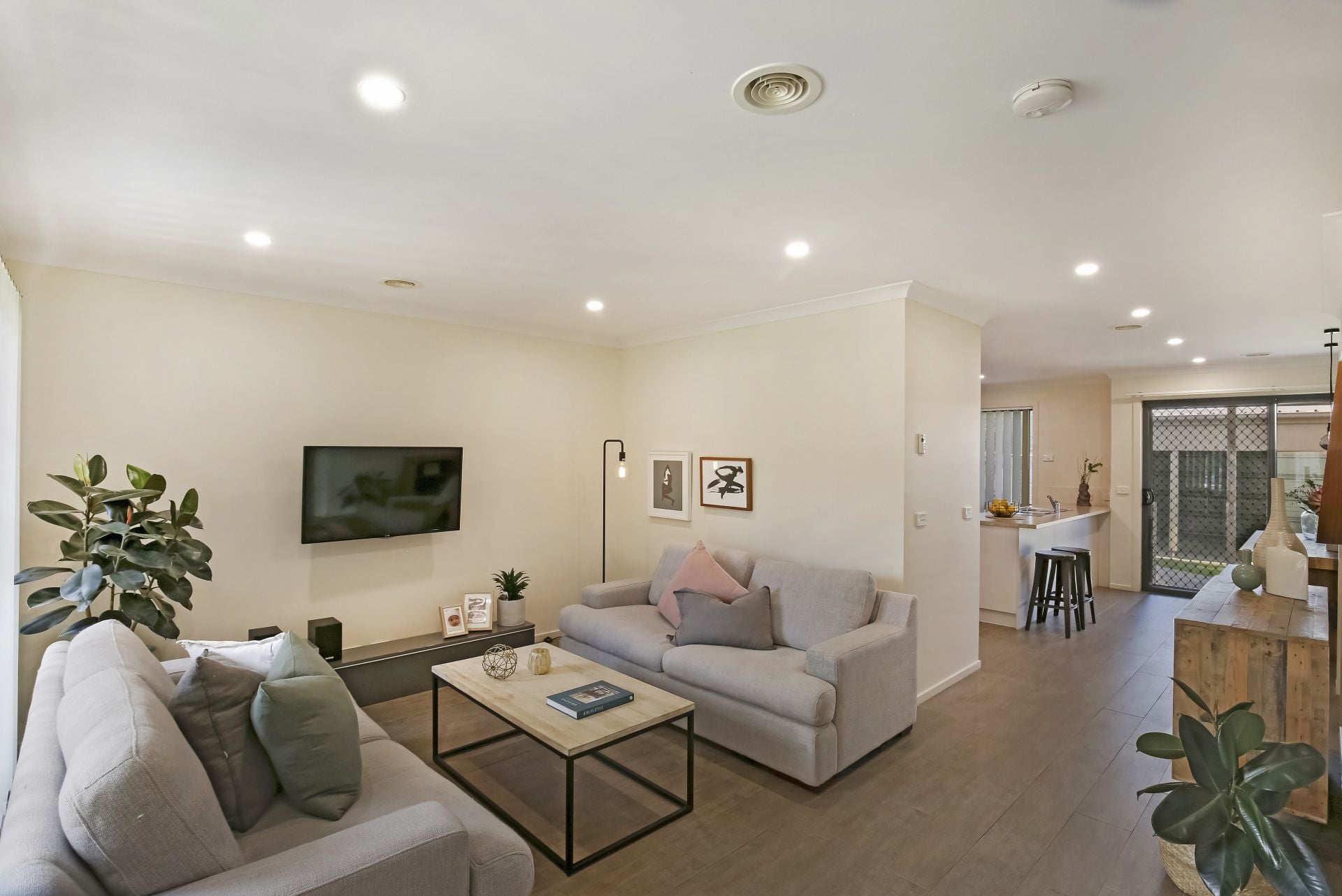 Outstanding Home for Rent!