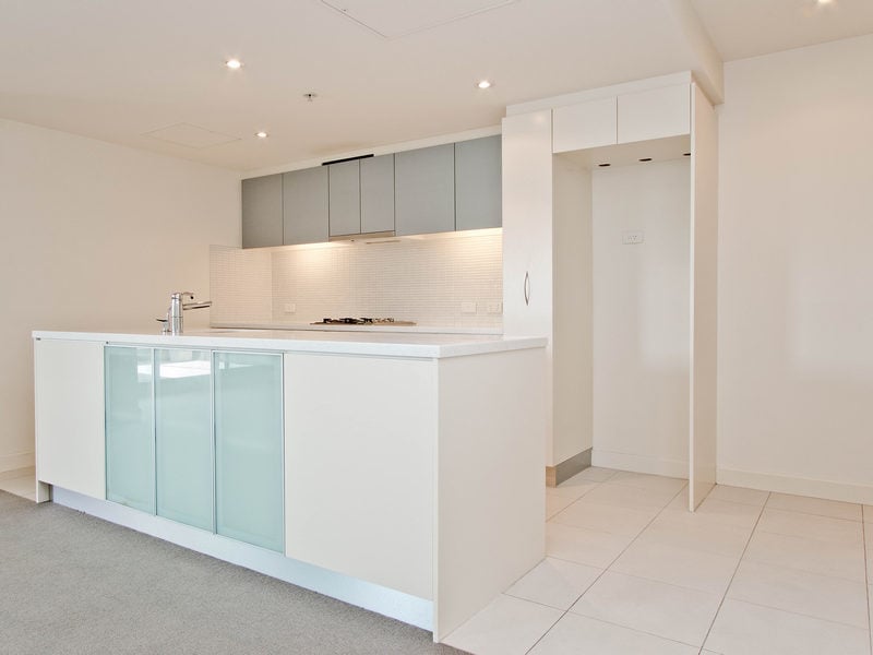 305/19 Holdfast Promenade Glenelg 5045