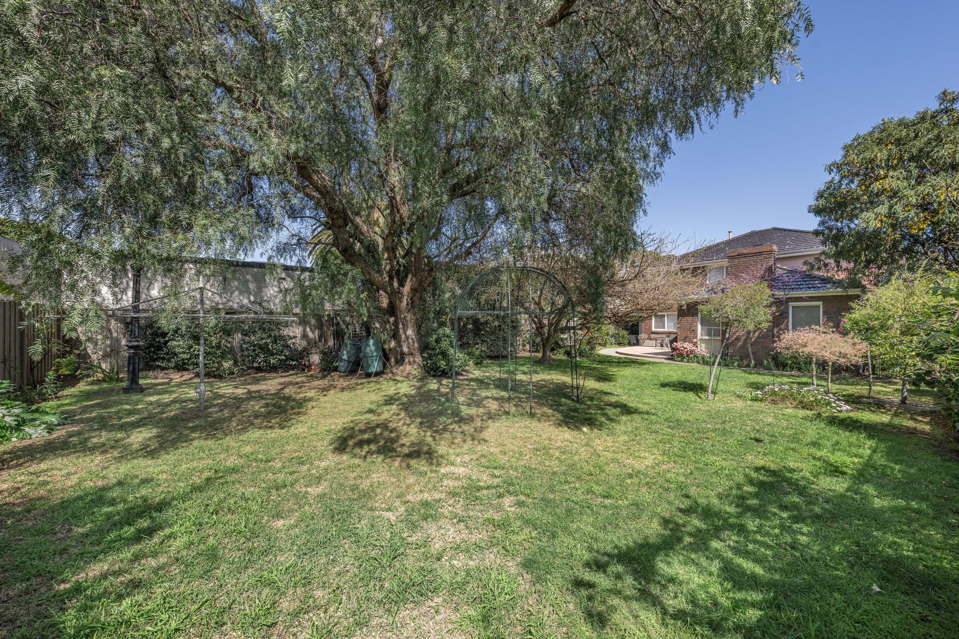 Kay & Burton 2A Albert Street, Brighton