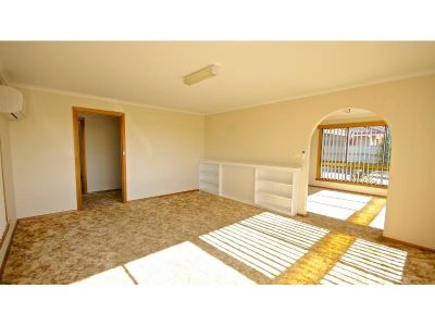 3
 
 
 
  
 
 
 1
 
 
 
  
 
 
 2
 
 
 
 
 
 
 
 6 Thomas Street, ULVERSTONE TAS 7315, Ulverstone - Thumbnail 5