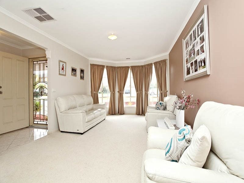 393 Gordons Road SOUTH MORANG, South Morang - Thumbnail 4