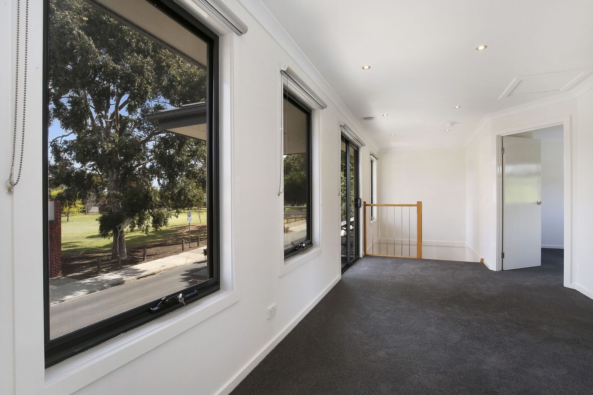 QUALITY, COMFORT AND STYLISH LIVING *FRESHLY PAINTED*  *Insp Wed 21st Nov @ 4:00pm*