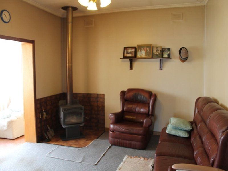 19 Meylin Street PORT MACDONNELL SA, Port Macdonnell - Thumbnail 4