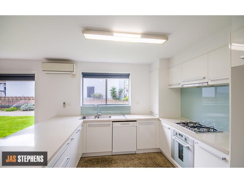 2/261 Esplanade Altona VIC, Altona - Thumbnail 4