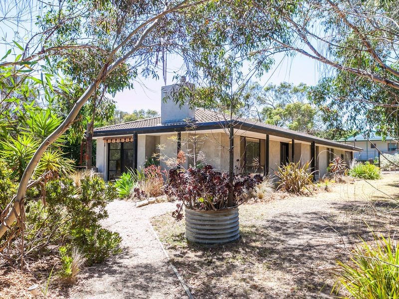 2-4 Hopkins Street, Aireys Inlet - Thumbnail 2