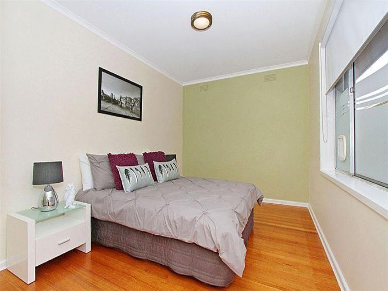 Fantastic Villa unit in a brilliant location!