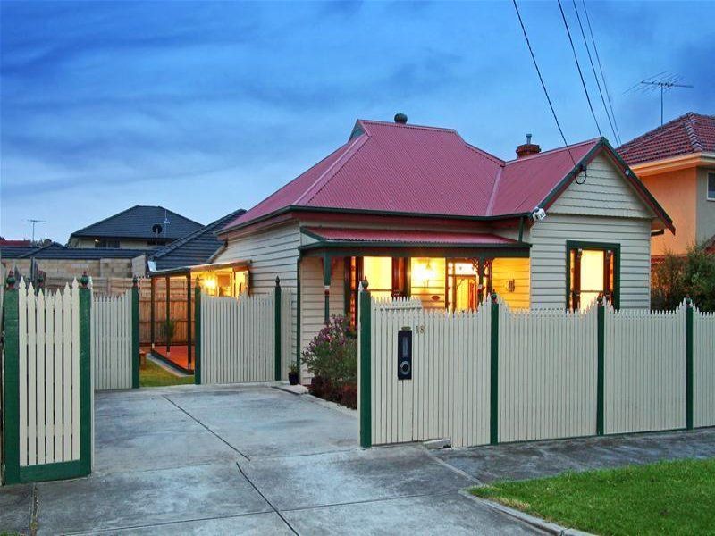18 Newton Street, Reservoir