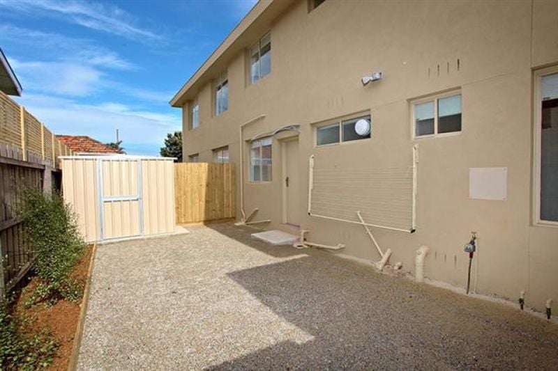 2/99 Major Road, Fawkner