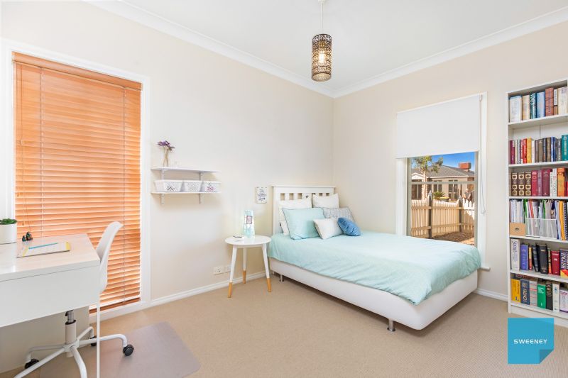 27 Naracoorte Drive, Caroline Springs - Thumbnail 8