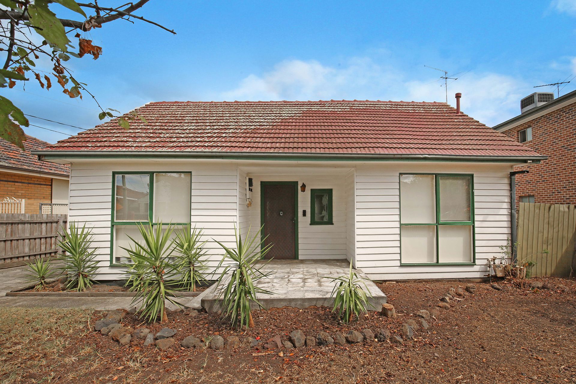 WELL PRESENTED FAMILY HOME!