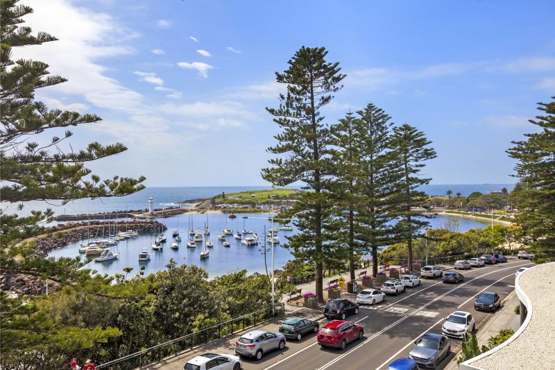 Real Estate For Sale 9/70 Cliff Road Wollongong , NSW