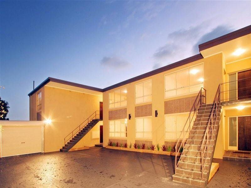 3/4 Dundas Street, Thornbury