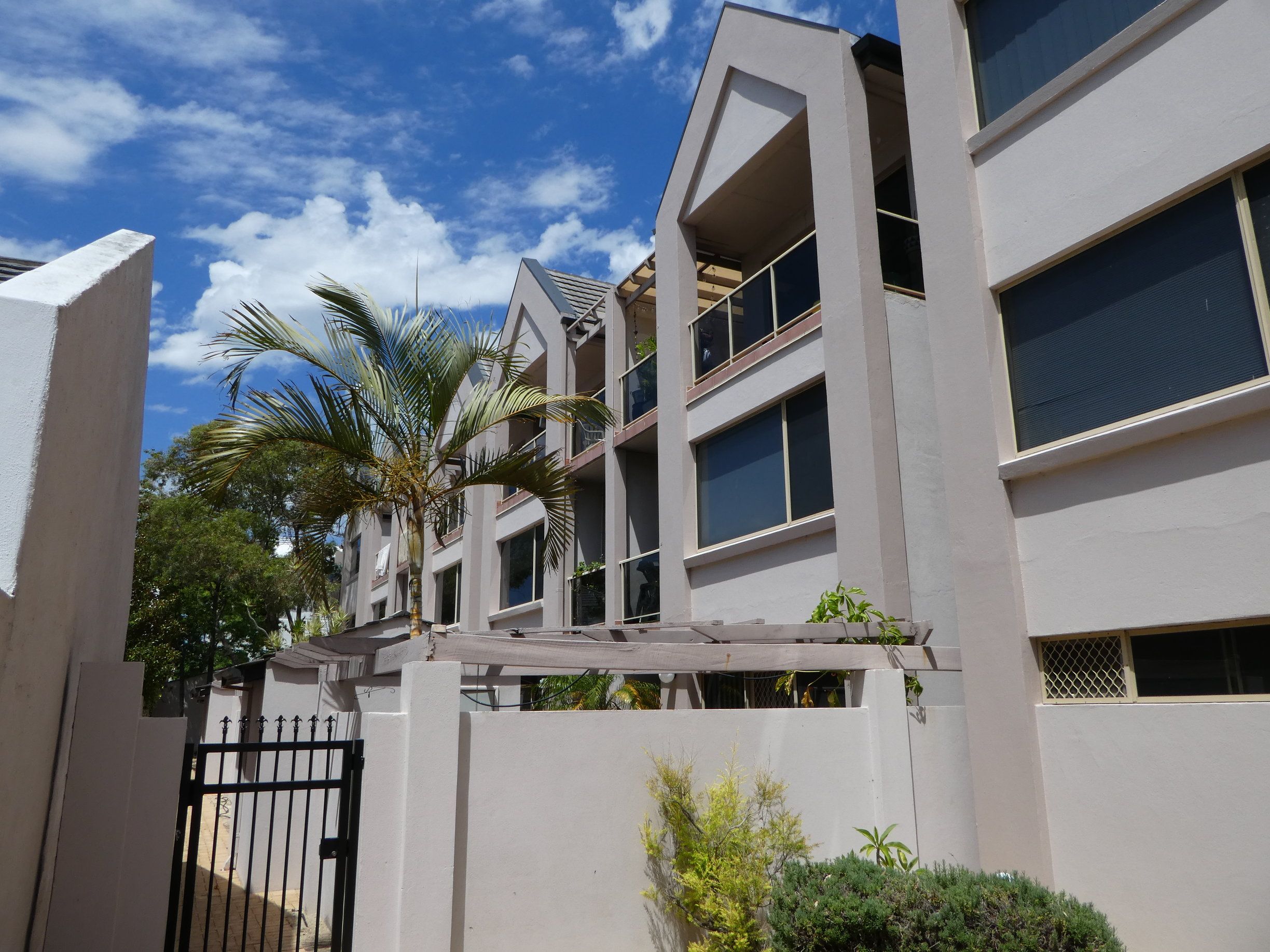 Real Estate For Sale 9/44 Mill Point Road South Perth , WA