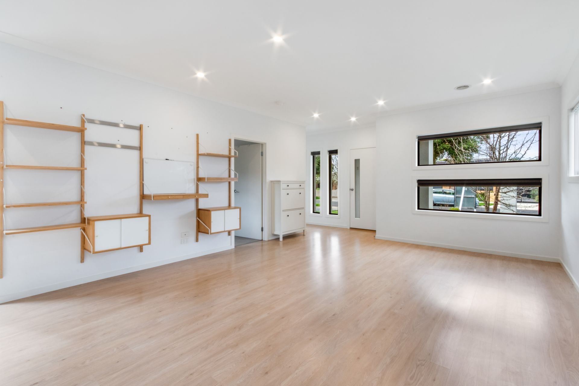 DELIGHTFUL 3 BEDROOM HOUSE IN RESERVOIR