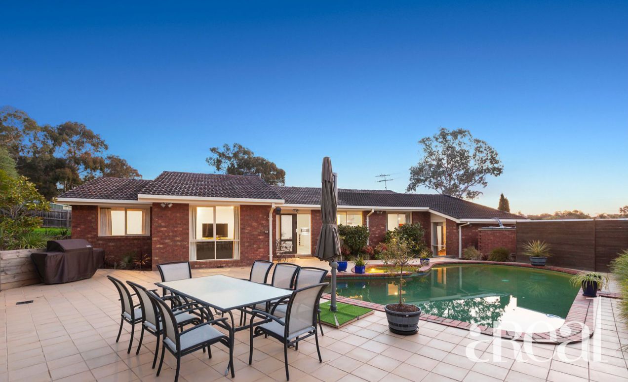 6 Caminole Wynd, Templestowe VIC