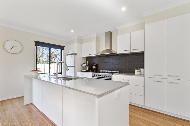 63 Seeberg Court Apollo Bay VIC, Apollo Bay - Thumbnail 2