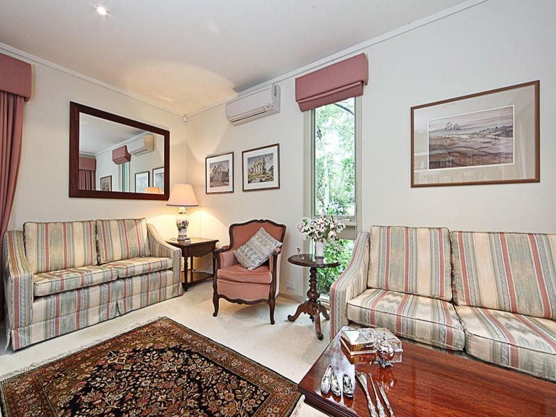 14 Pilbara Place, Fisher - Thumbnail 7