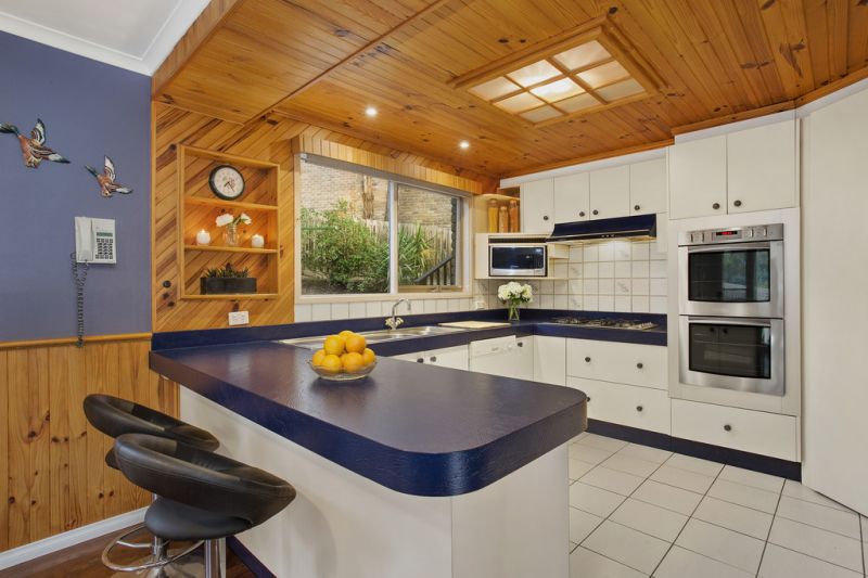 2 Tracey Place, Greensborough - Thumbnail 5