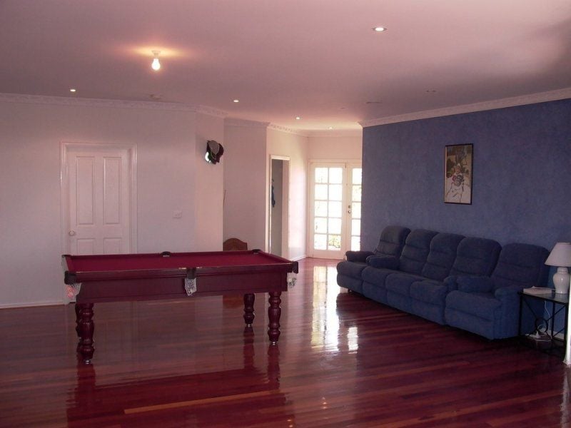 61 The Parkway, Caroline Springs - Thumbnail 5