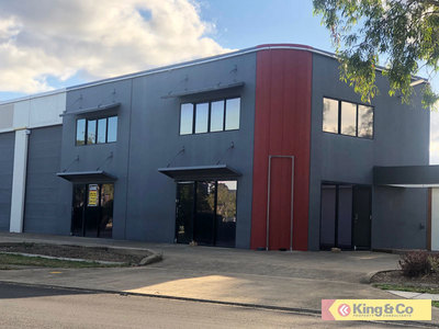 MODERN IN MORNINGSIDE!