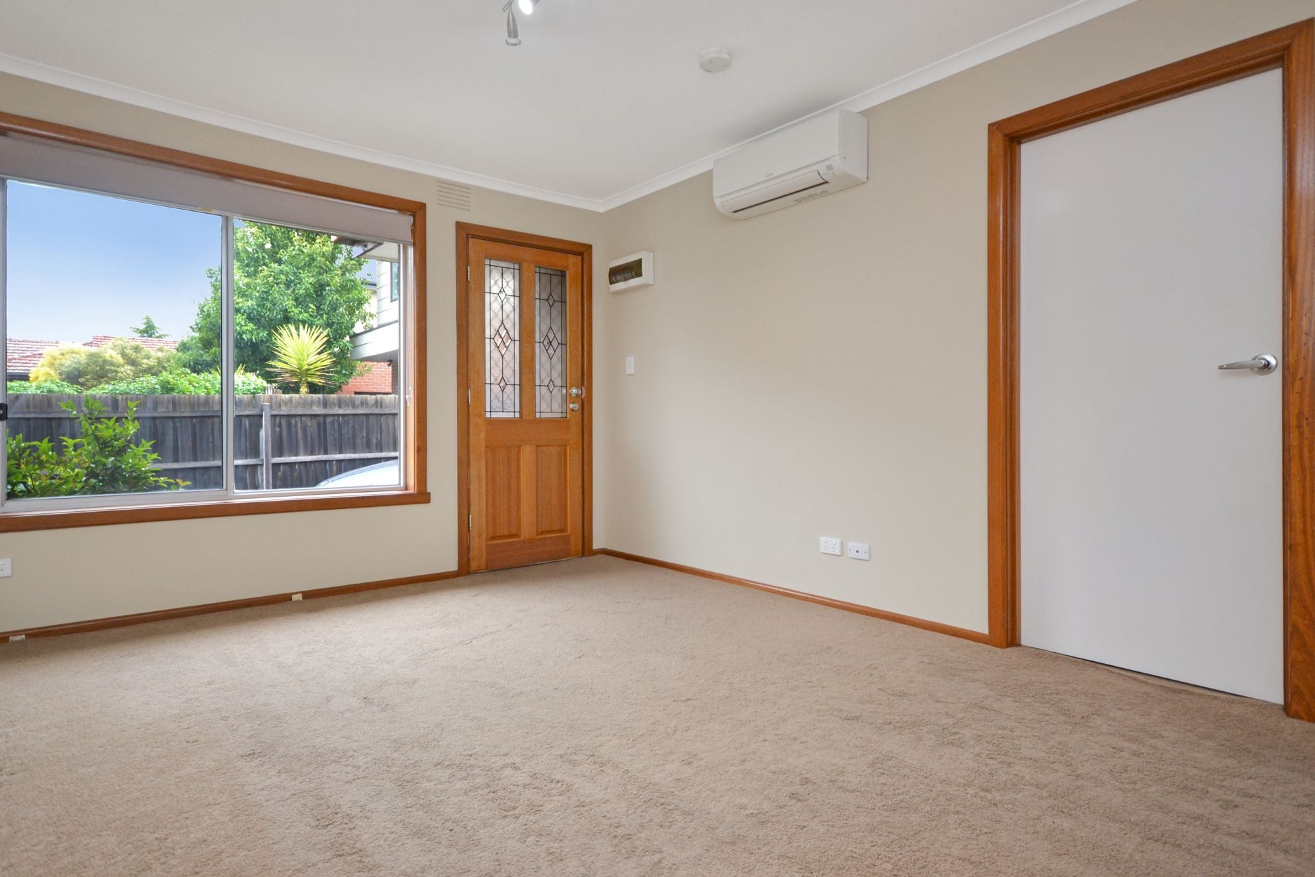 SPACIOUS ONE BEDROOM