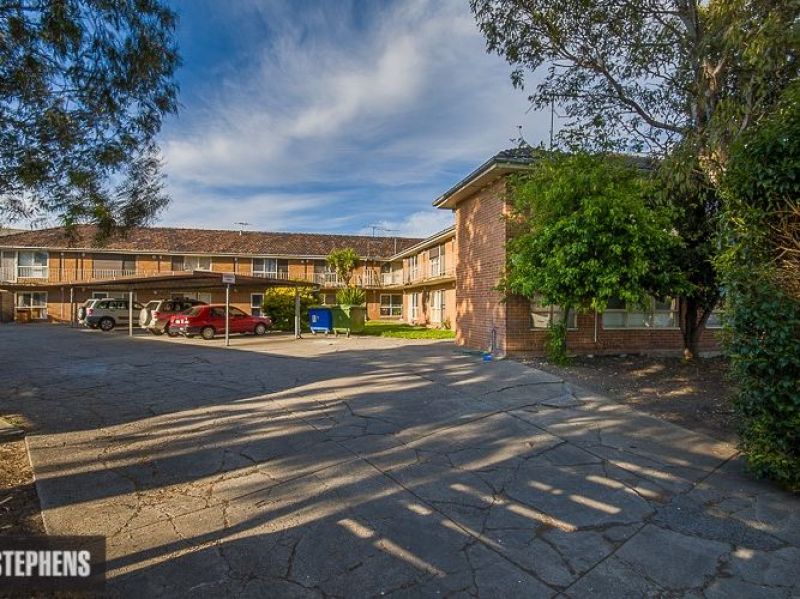 10/1 Hatfield Court West Footscray VIC, West Footscray - Thumbnail 2