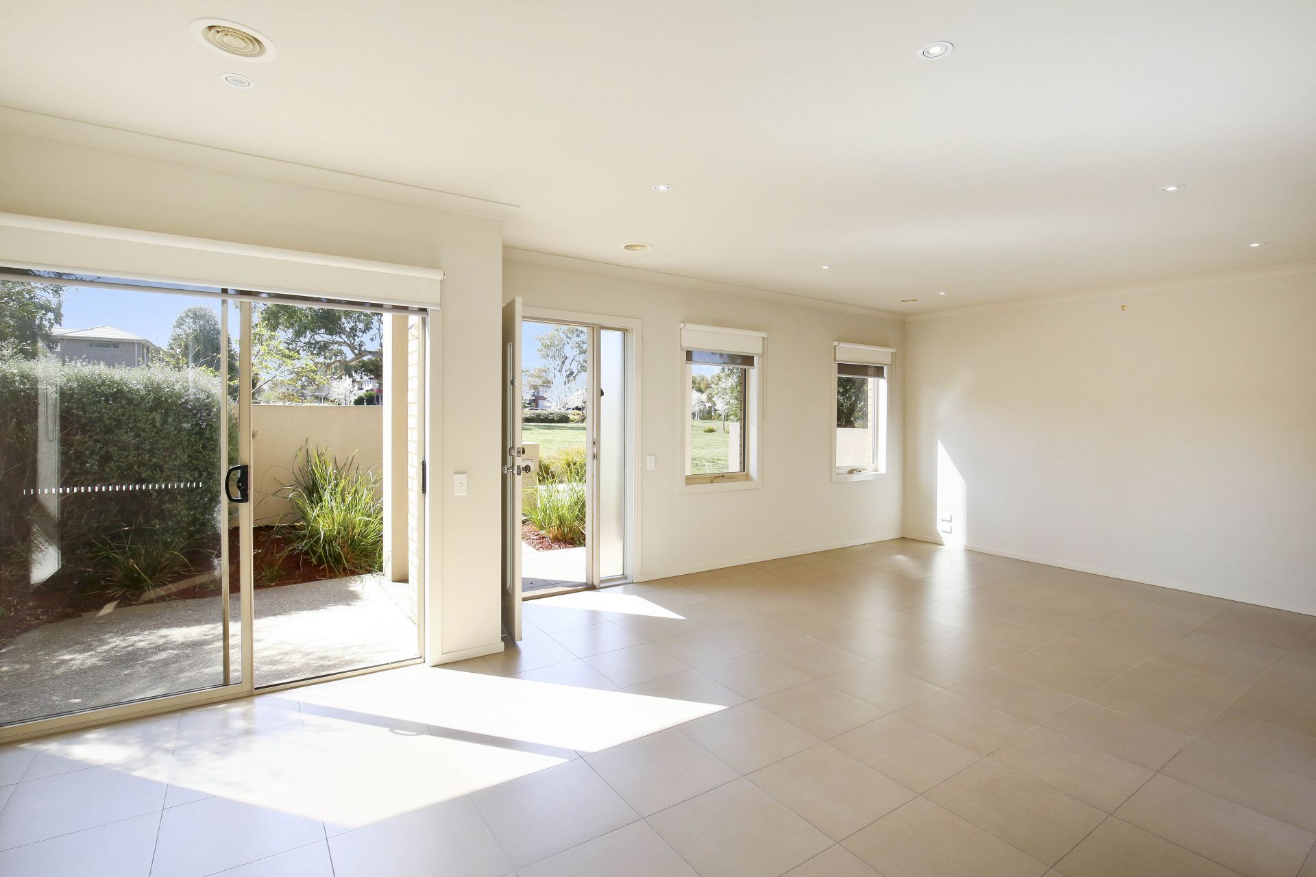LOW MAINTENANCE LIVING AT ITS FINEST  *Insp Wed 3rd Oct @ 4:40pm*